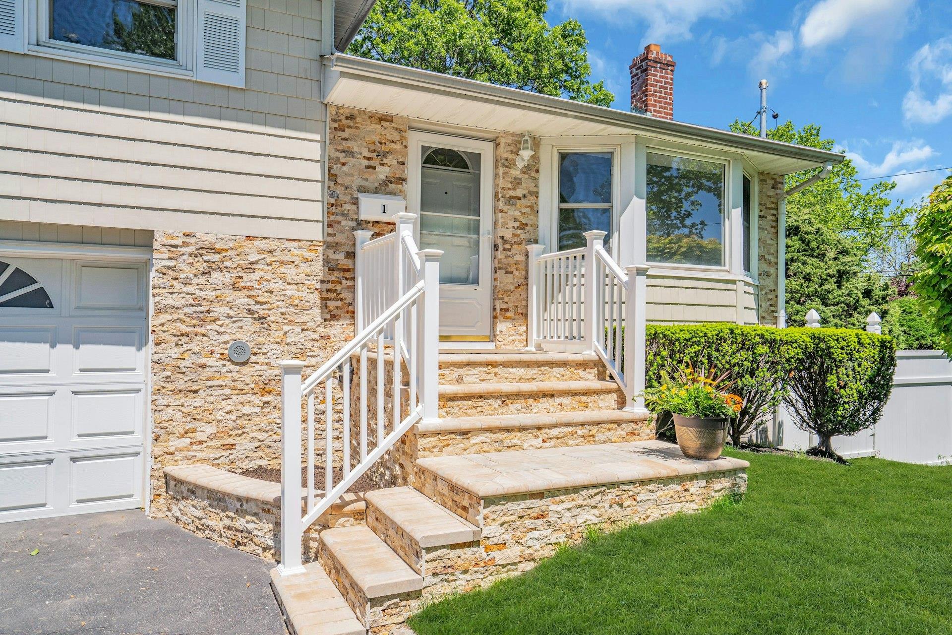 1 Pasture Court, Commack, New York image 3