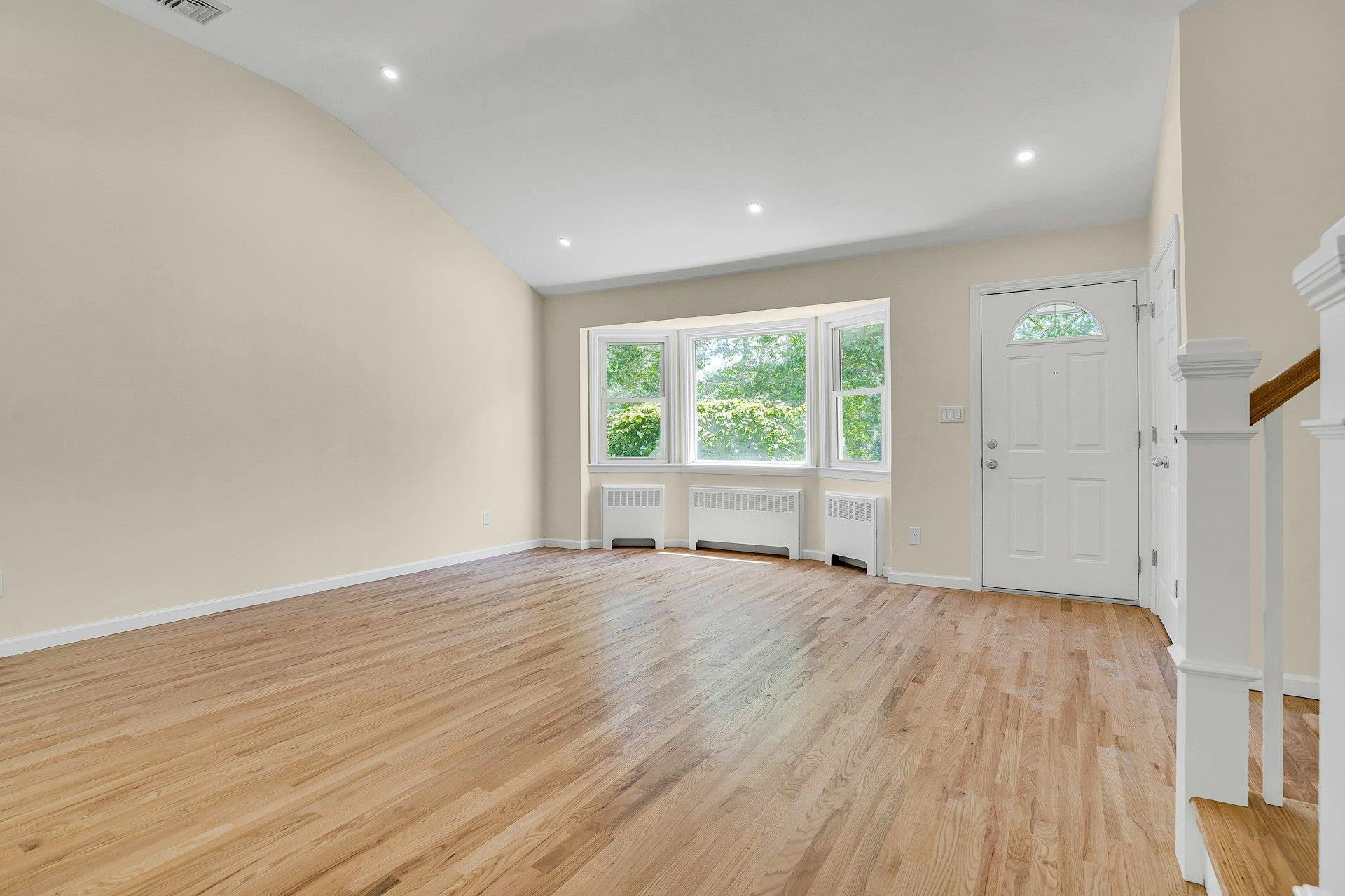 1 Pasture Court, Commack, New York image 7