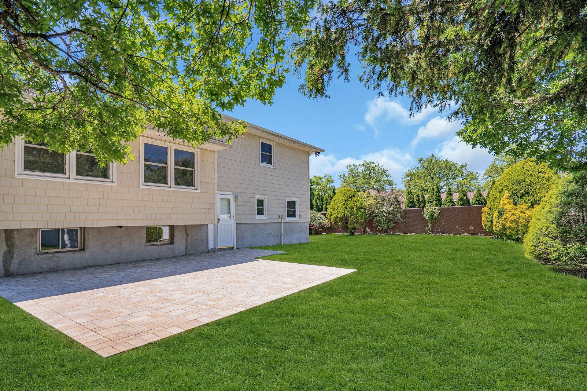 1 Pasture Court, Commack, New York image 26