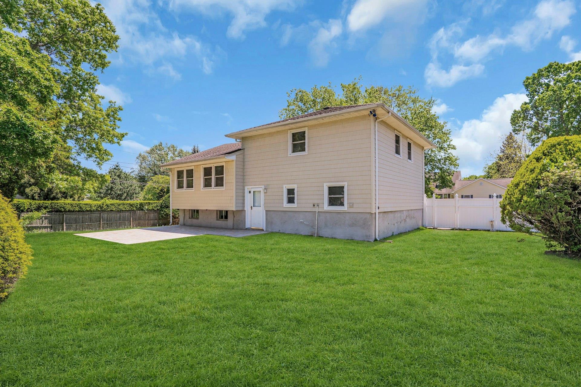 1 Pasture Court, Commack, New York image 24