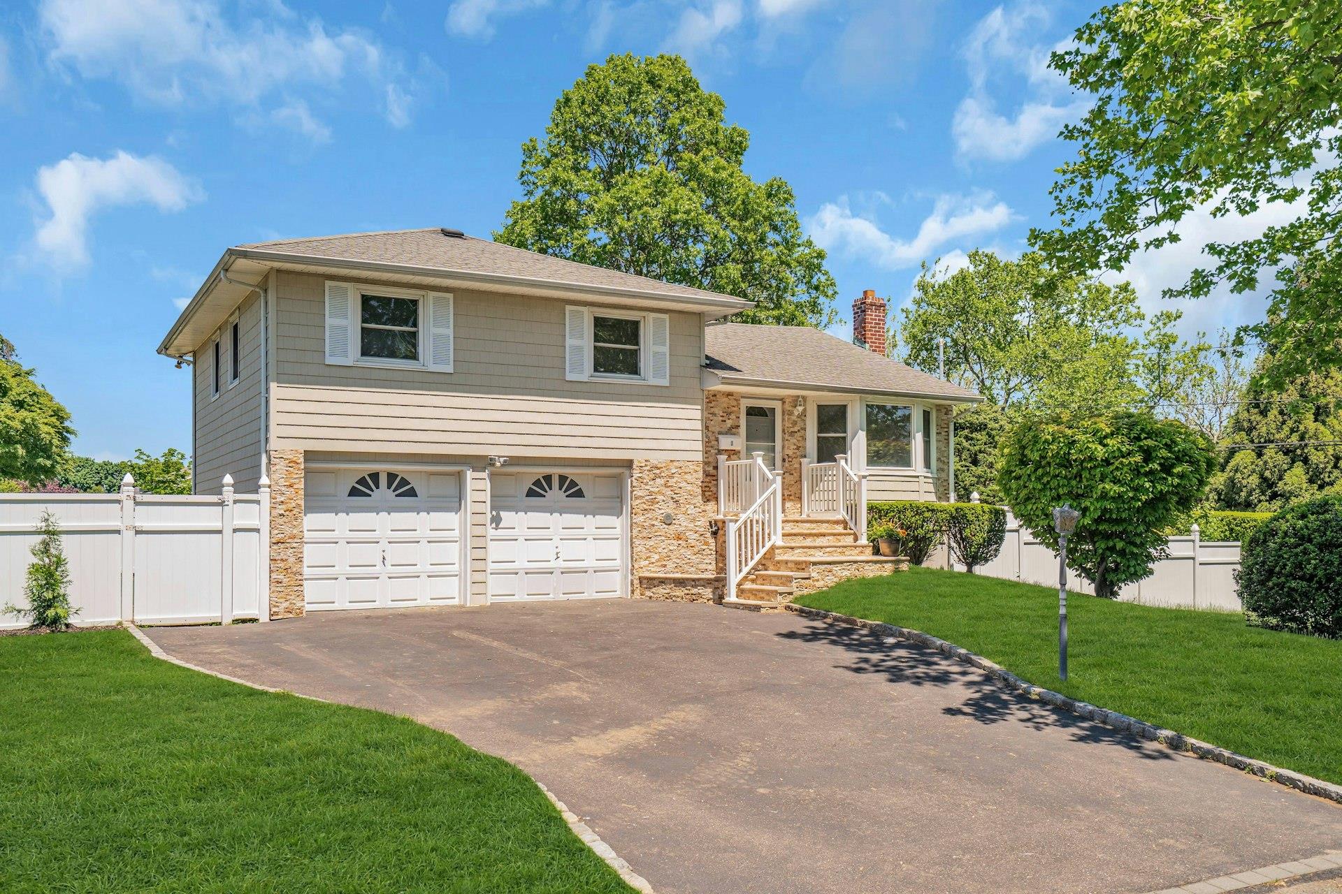 1 Pasture Court, Commack, New York image 2