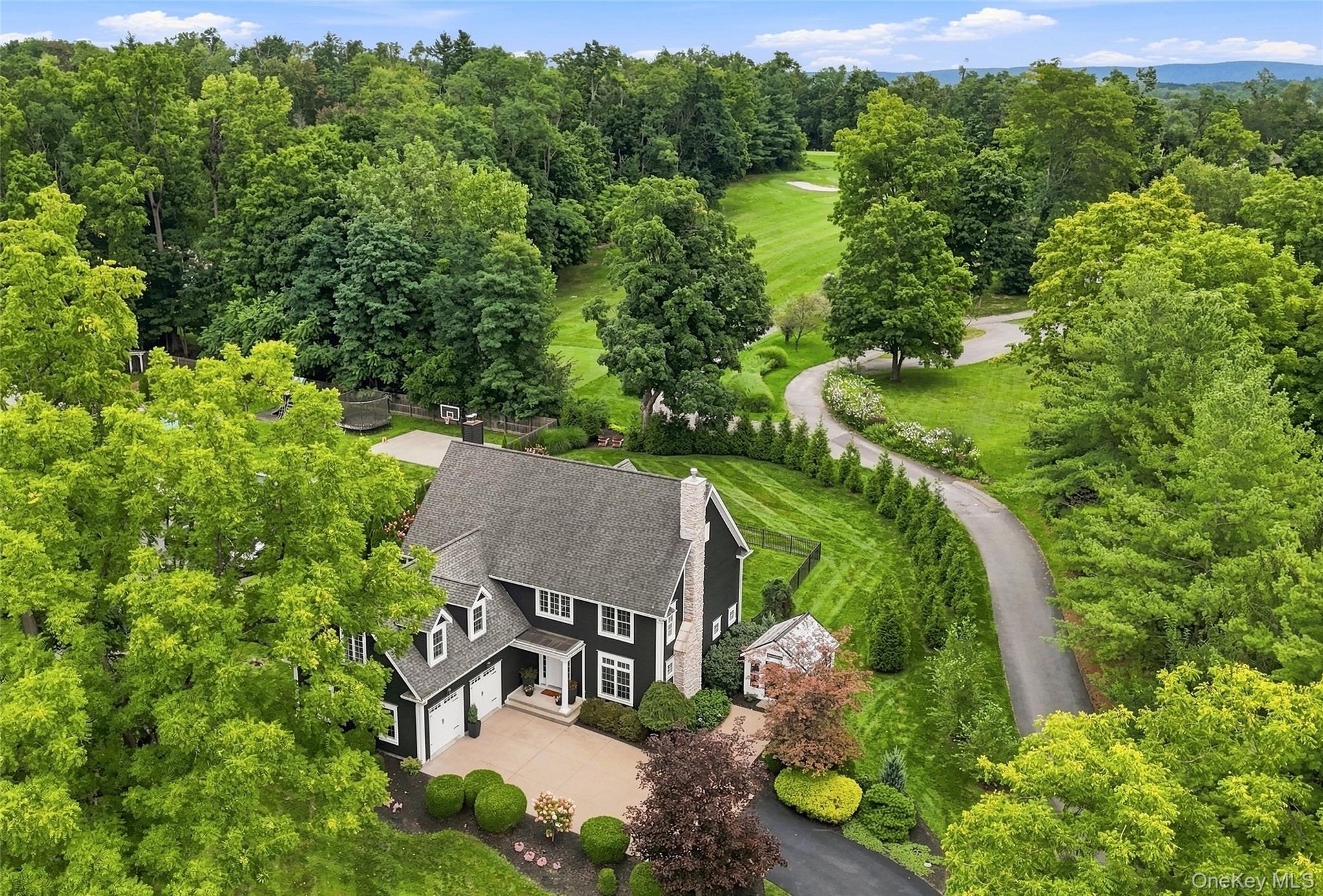 10 Country Club Road