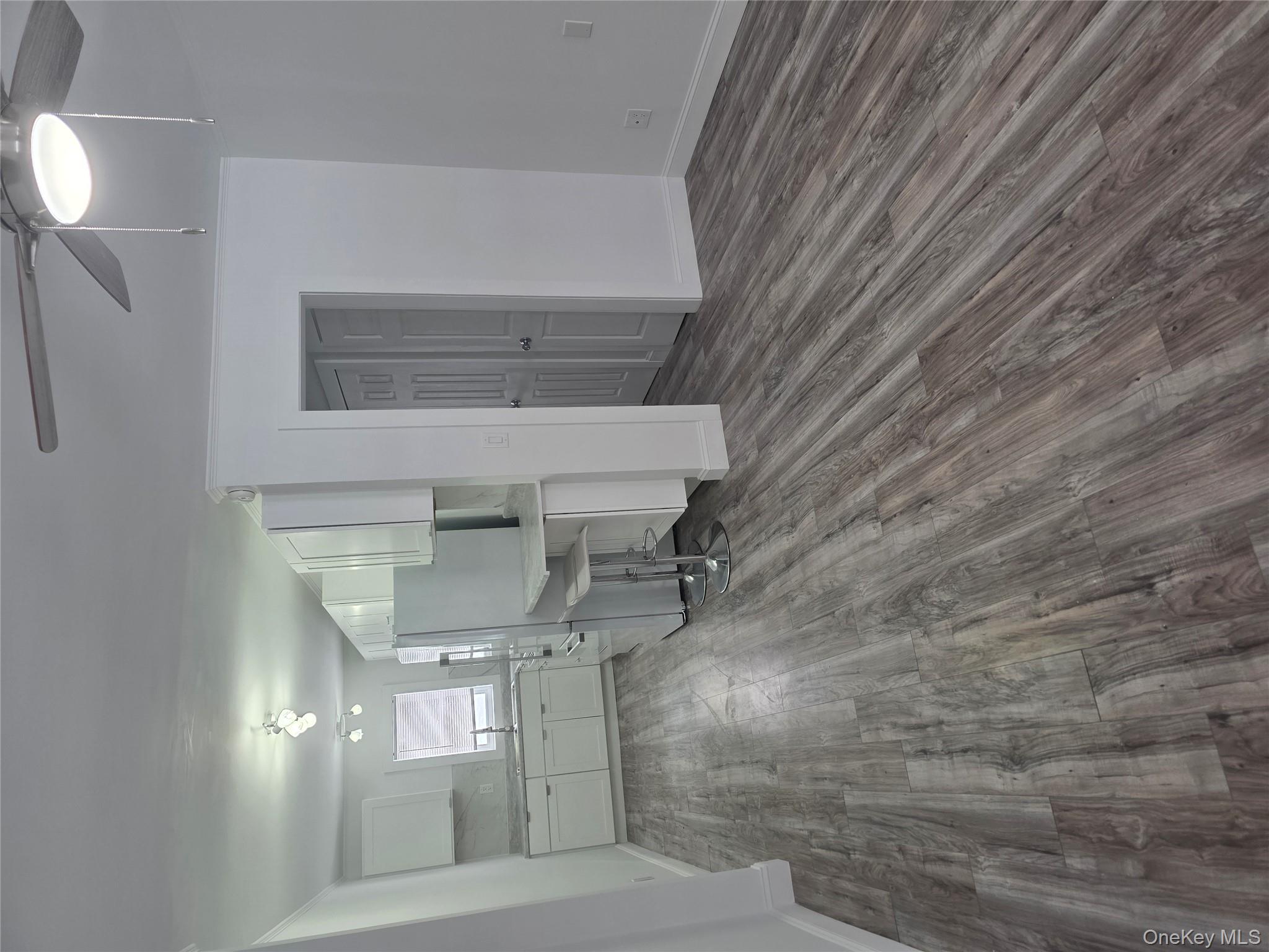 1 Huguenot Street 44