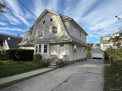 Photo of 29 Marshall Road, Yonkers, NY 10705 (MLS # 1065625)
