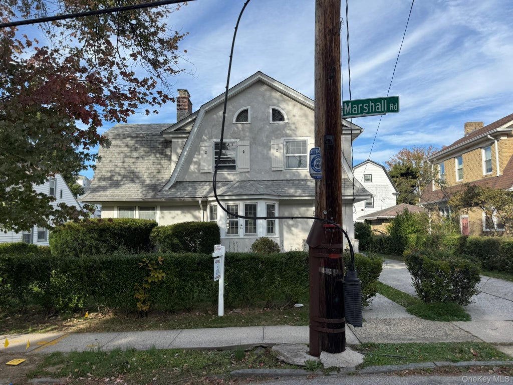 Photo of 29 Marshall Road, Yonkers, NY 10705 (MLS # 1065625)