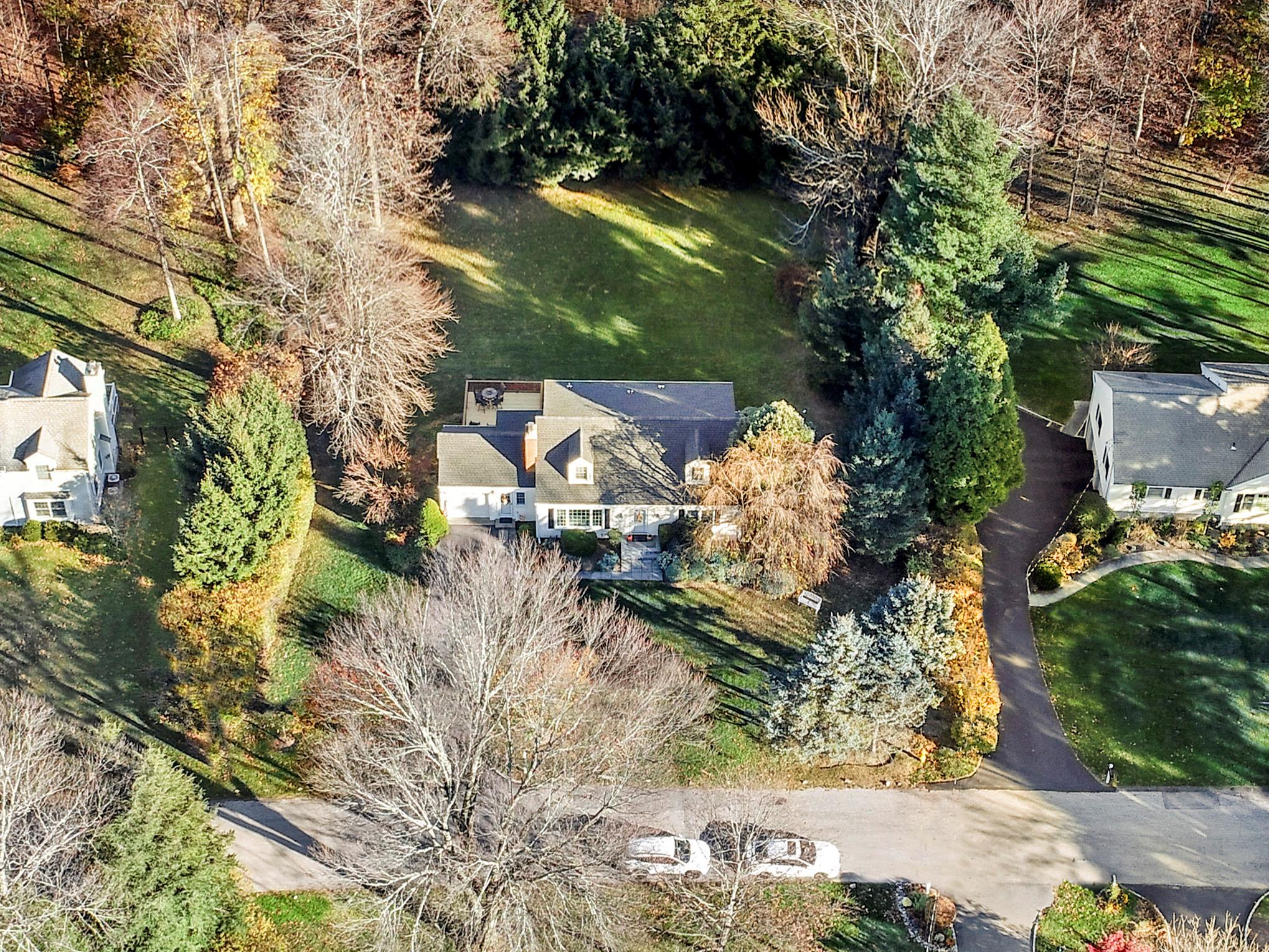 132 Devoe Road, Chappaqua, New York image 4