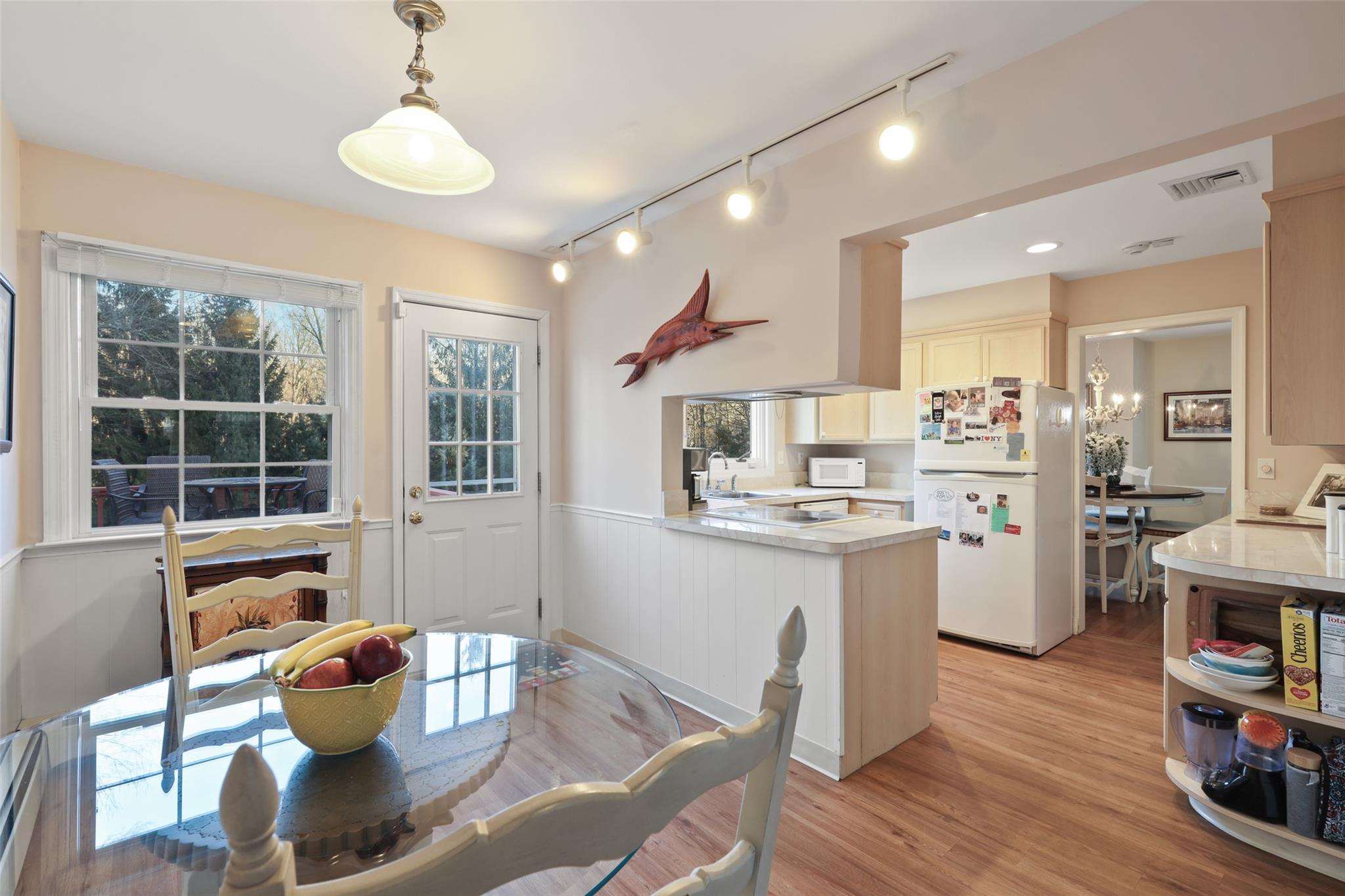 132 Devoe Road, Chappaqua, New York image 8