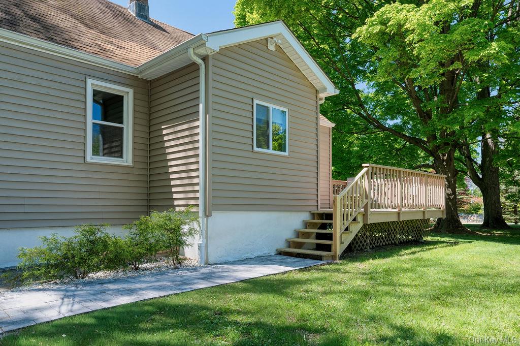 6 Winterberry Road