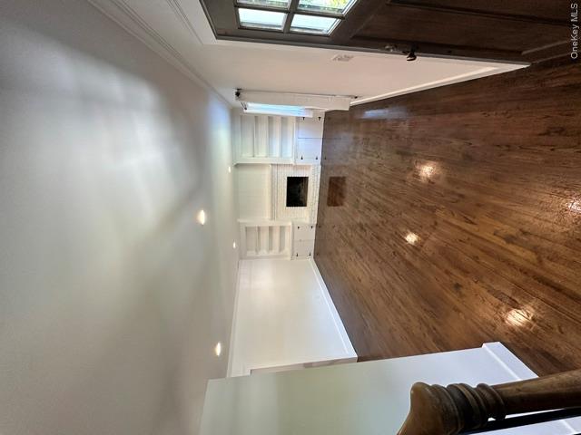 405 Saltaire Way