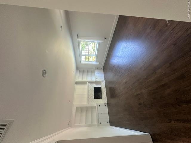 405 Saltaire Way