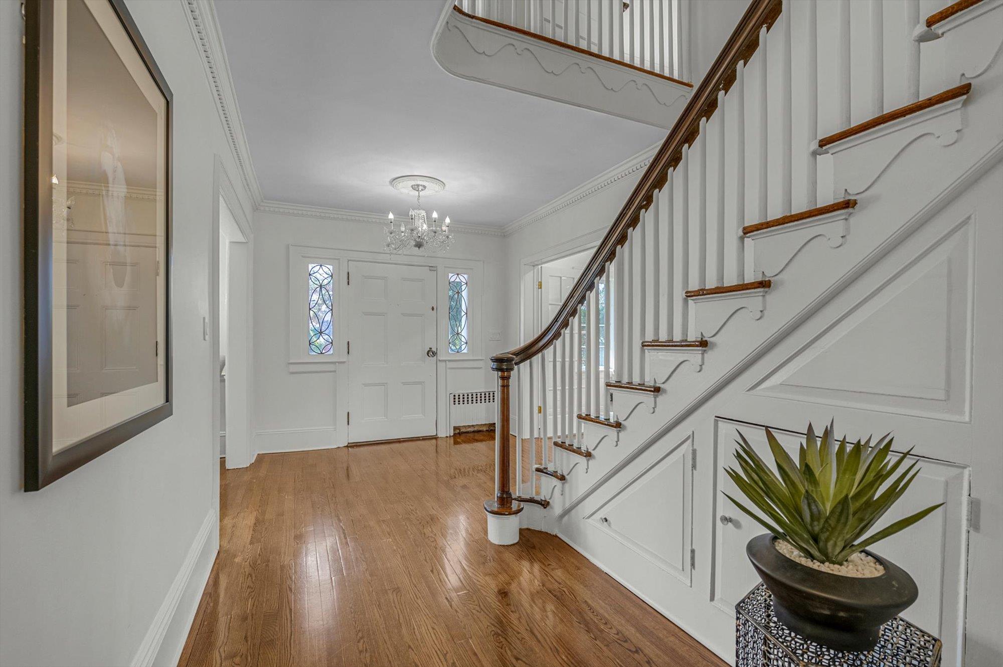 768 Plandome Road, Manhasset, New York image 20
