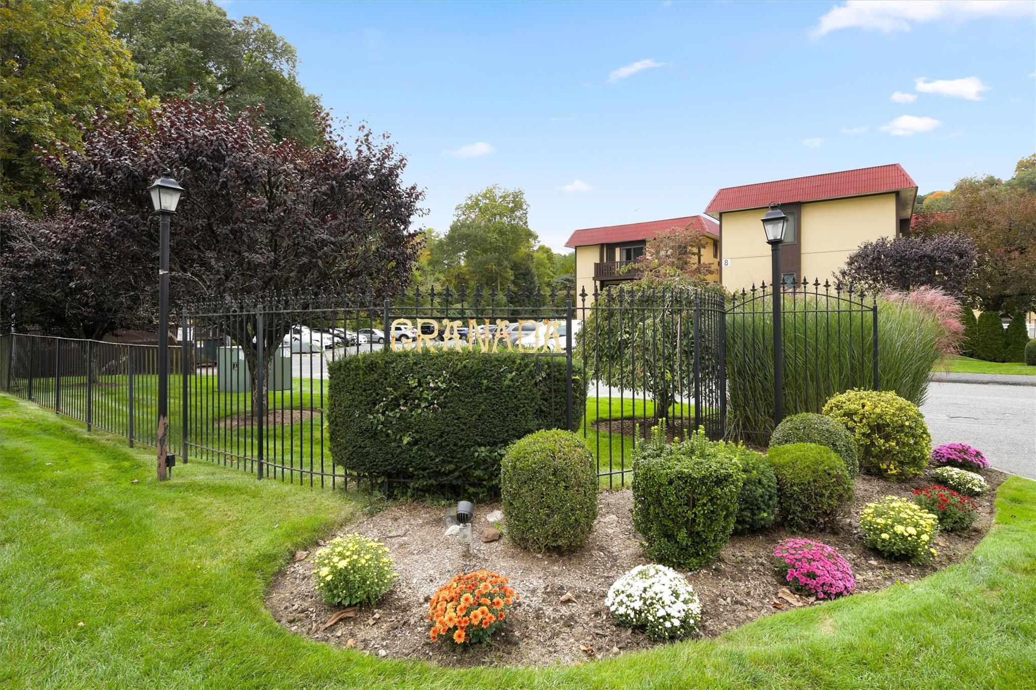 1 Granada Crescent #8, White Plains, New York image 34
