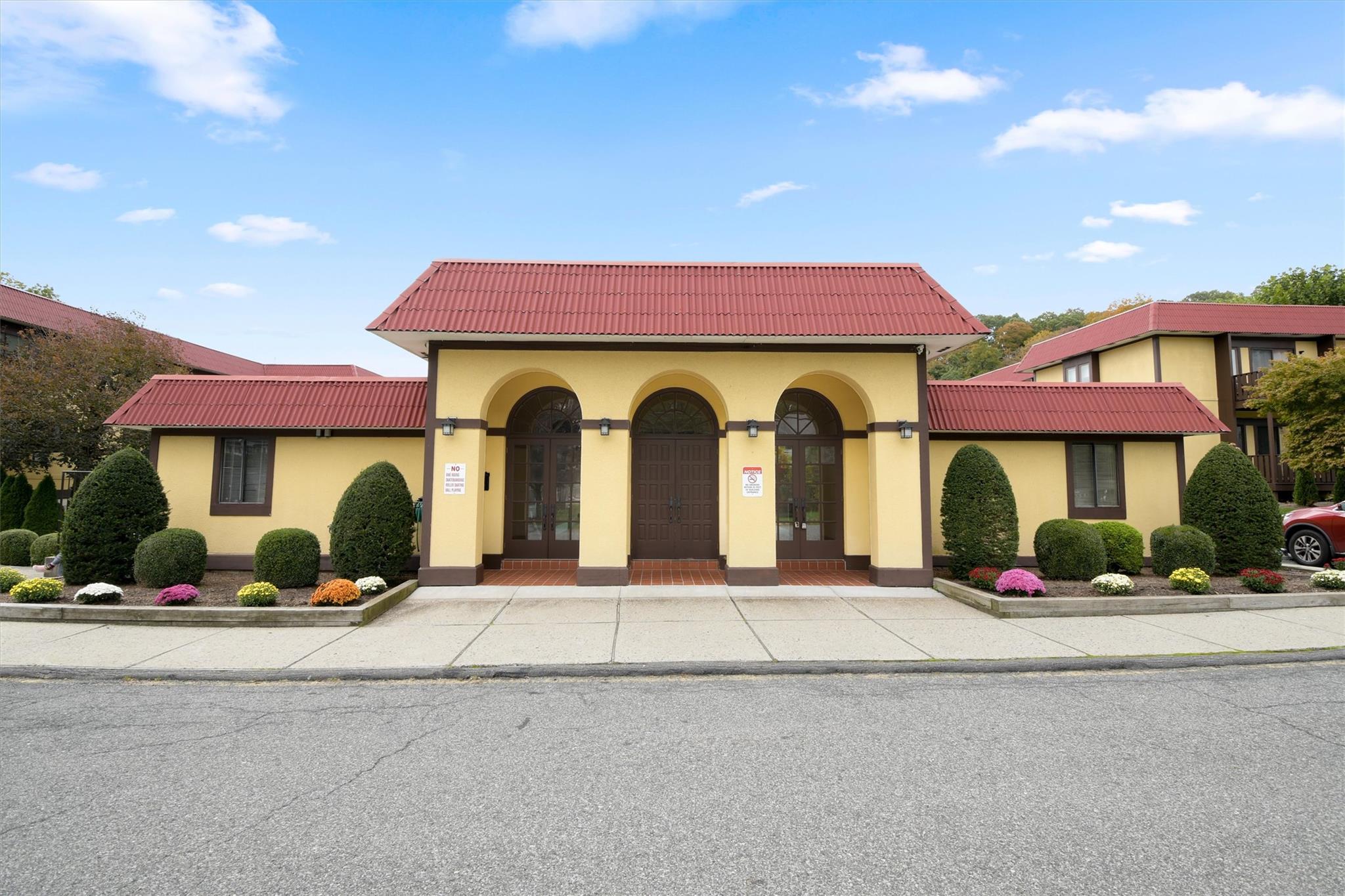 1 Granada Crescent #8, White Plains, New York image 30