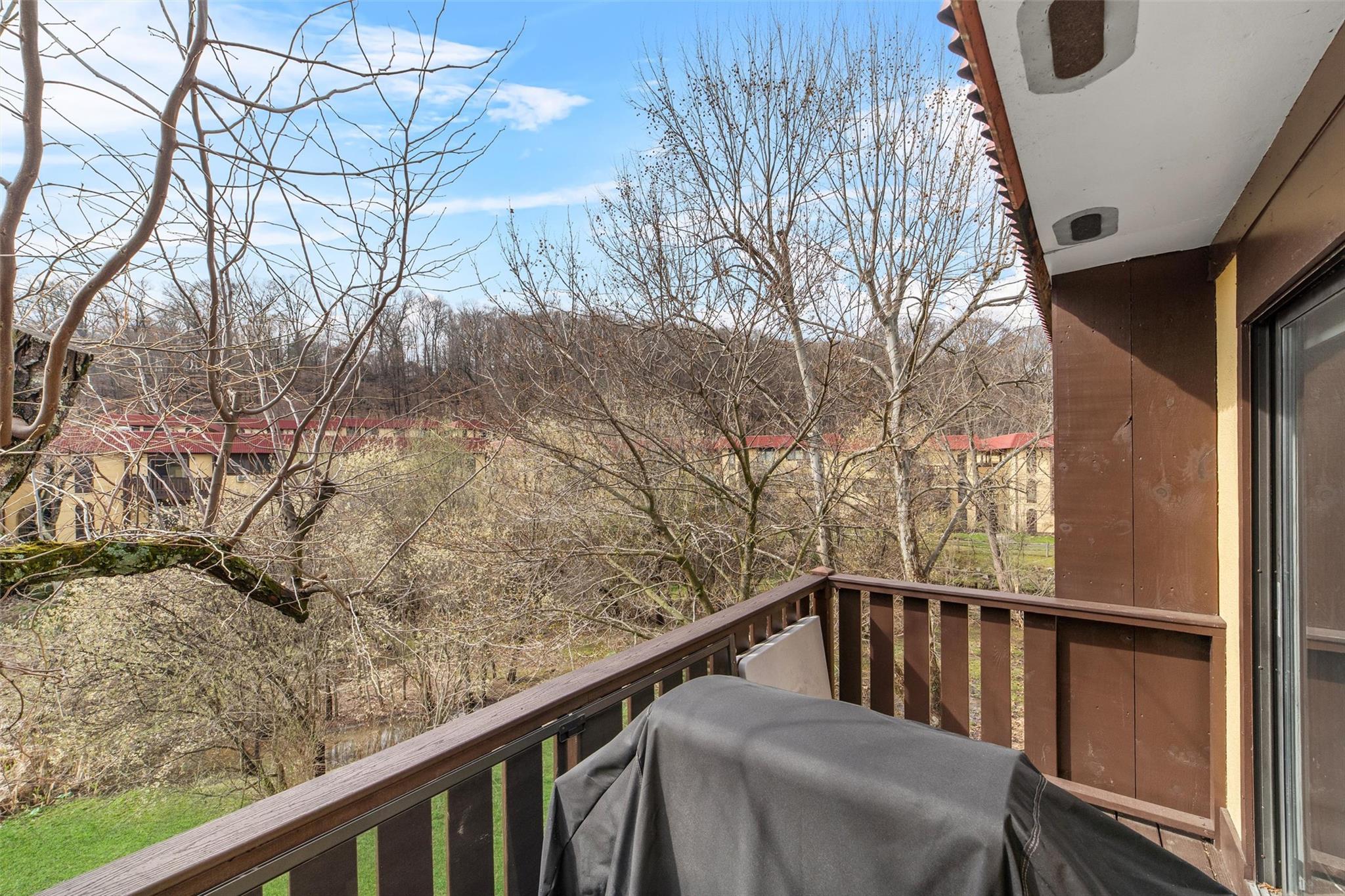 1 Granada Crescent #8, White Plains, New York image 27
