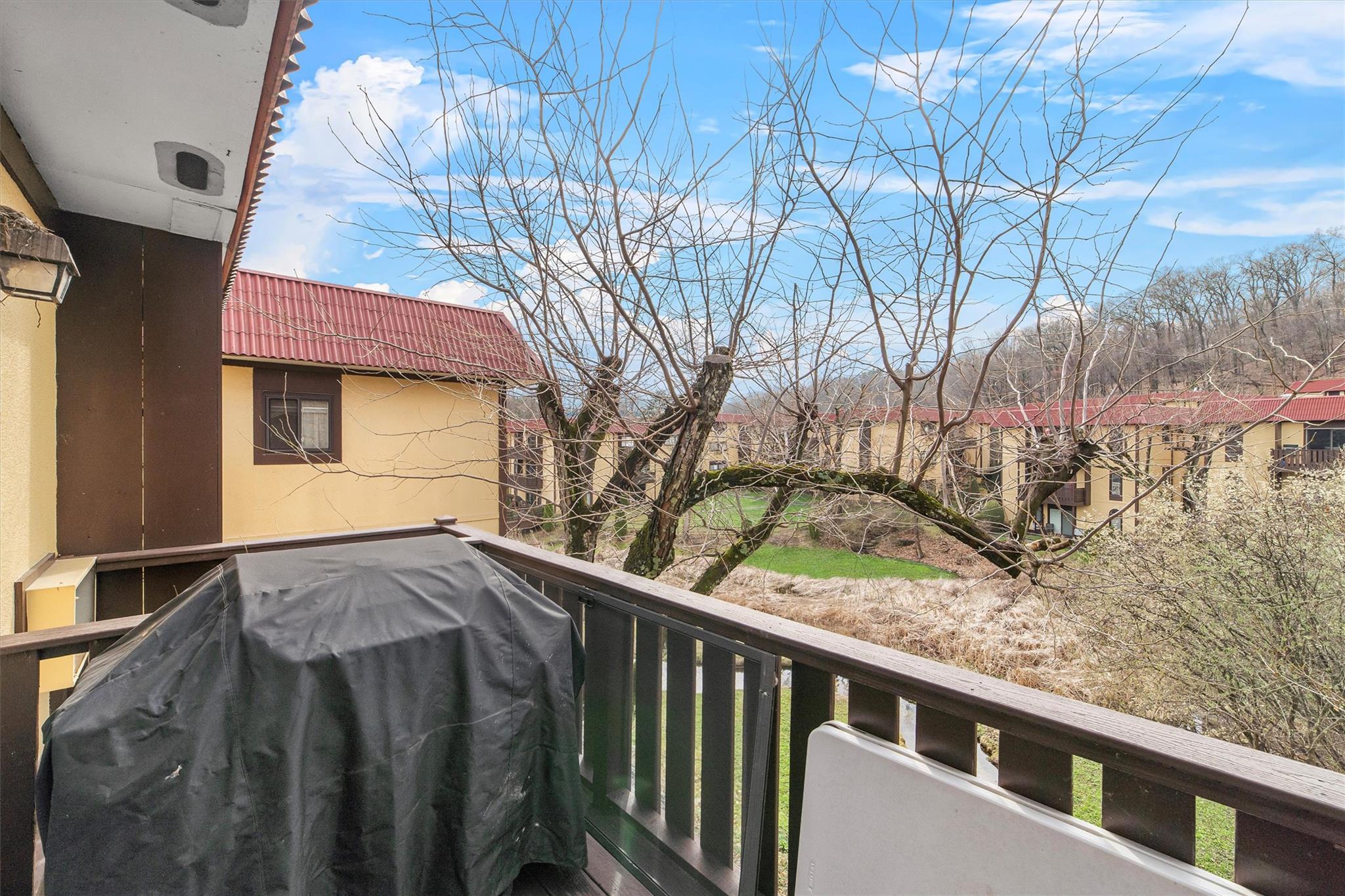 1 Granada Crescent #8, White Plains, New York image 26