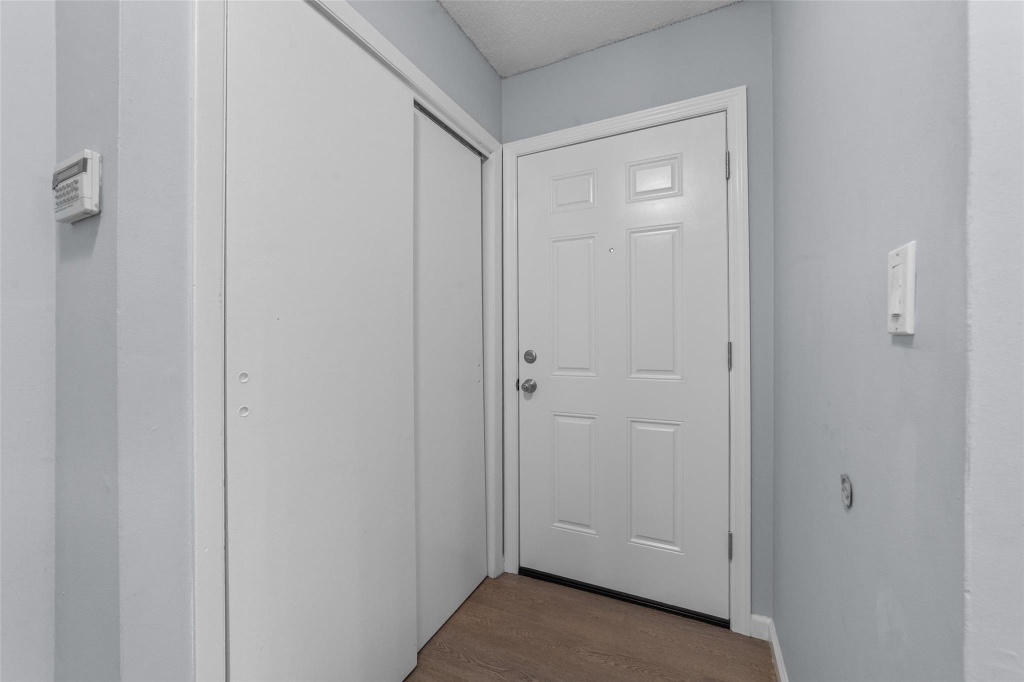 1 Granada Crescent #8, White Plains, New York image 6
