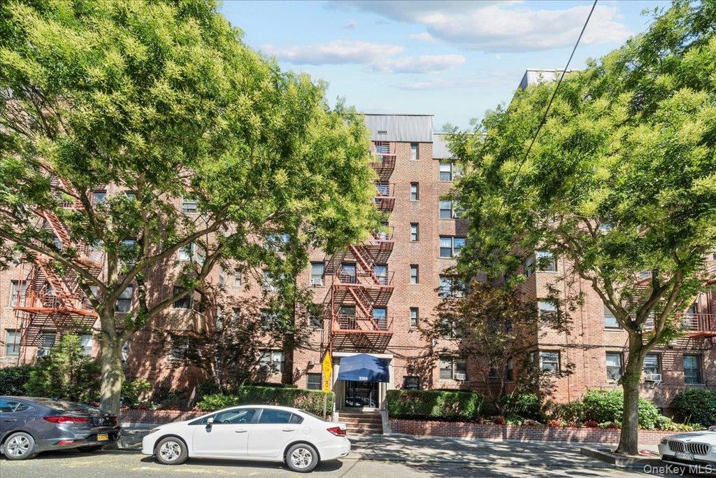Photo of 3260 Netherland Avenue #3H, Bronx, NY 10463 (MLS # 986657)