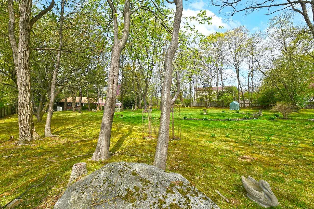2 Glen Hill Court, Dix Hills, New York image 26