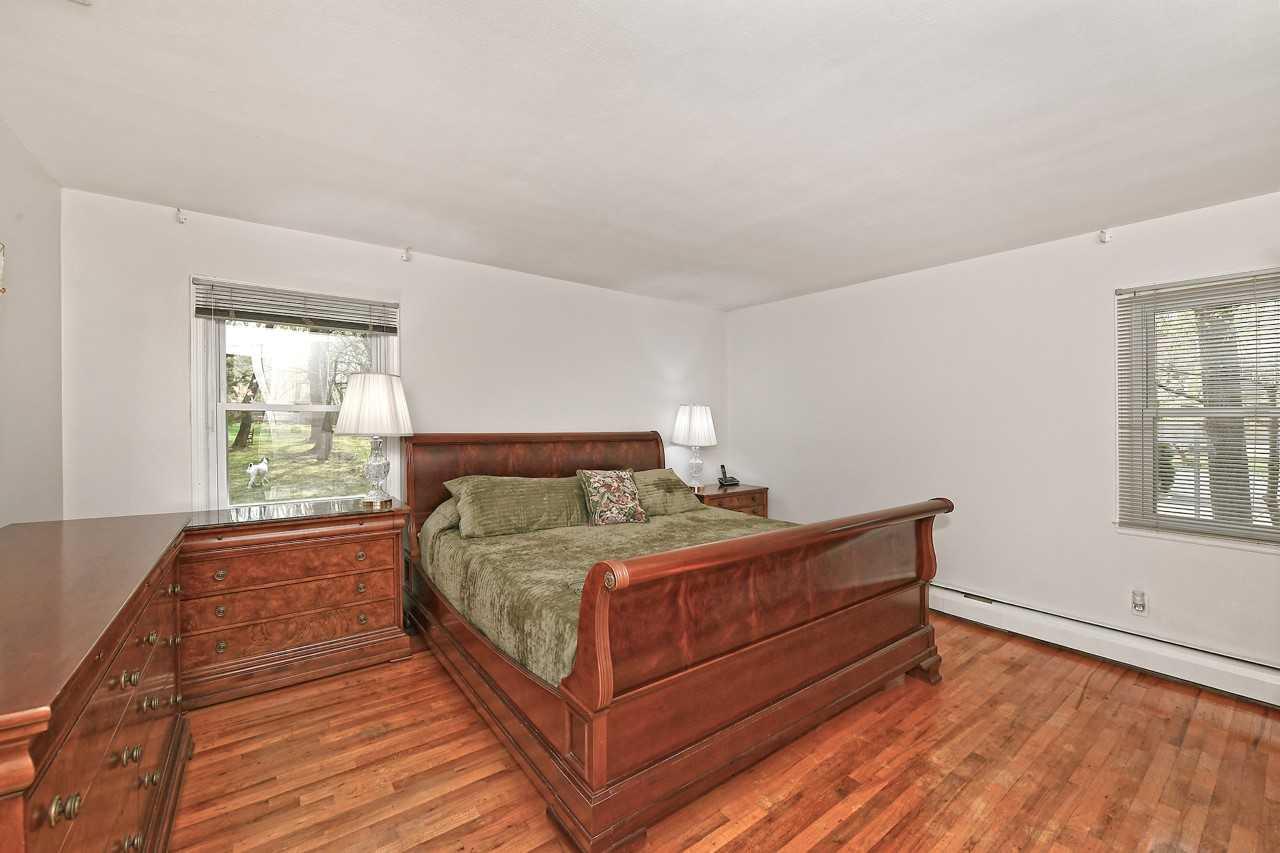 2 Glen Hill Court, Dix Hills, New York image 8