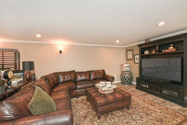 2 Glen Hill Court, Dix Hills, New York image 15