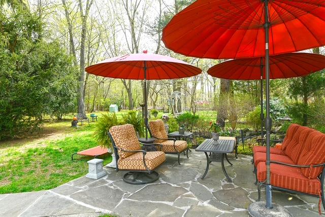 2 Glen Hill Court, Dix Hills, New York image 22