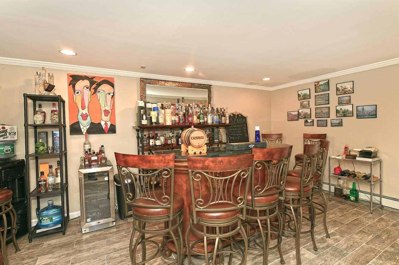 2 Glen Hill Court, Dix Hills, New York image 20