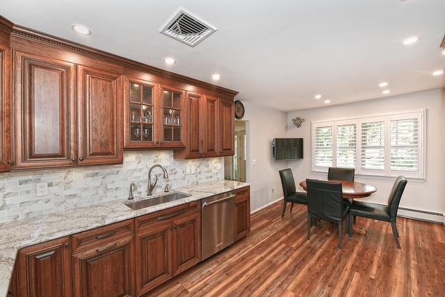 2 Glen Hill Court, Dix Hills, New York image 4
