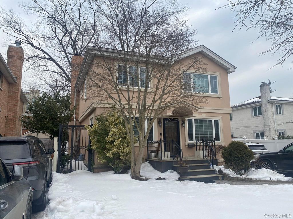 Photo of 6139 184th Street, Fresh Meadows, NY 11365 (MLS # 962261)
