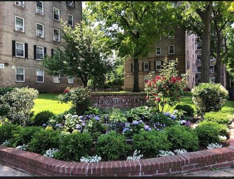 Photo of 51-34 30 Avenue #E2, Woodside, NY 11377 (MLS # 1007609)