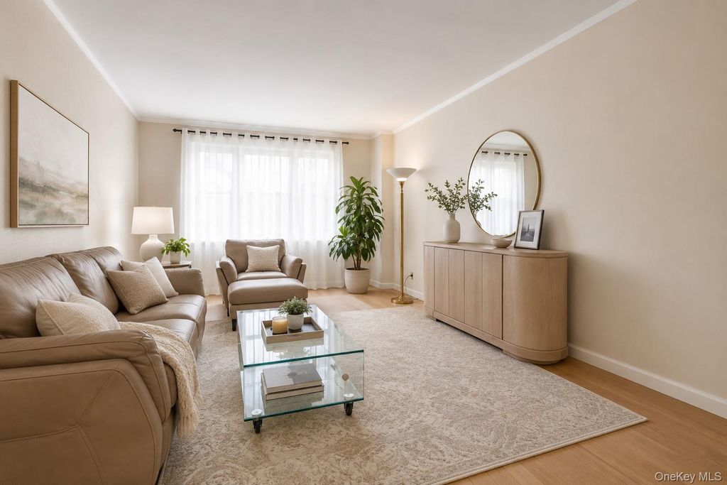 Photo of 67-35 Yellowstone Boulevard #6K, Forest Hills, NY 11375 (MLS # 1000700)