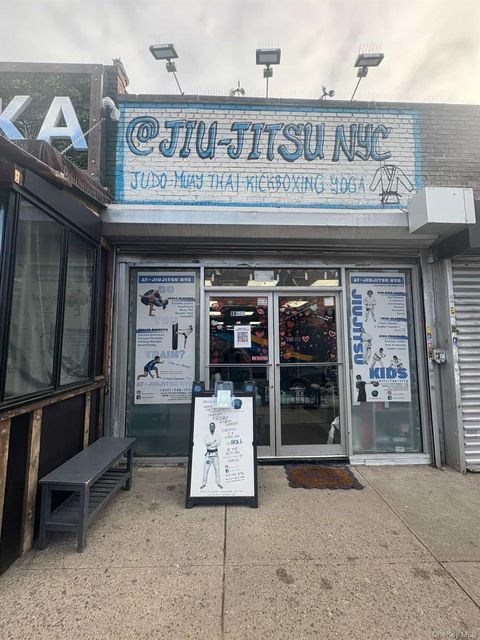 Photo of 80-22 Northern Boulevard, Jackson Heights, NY 11372 (MLS # 968364)