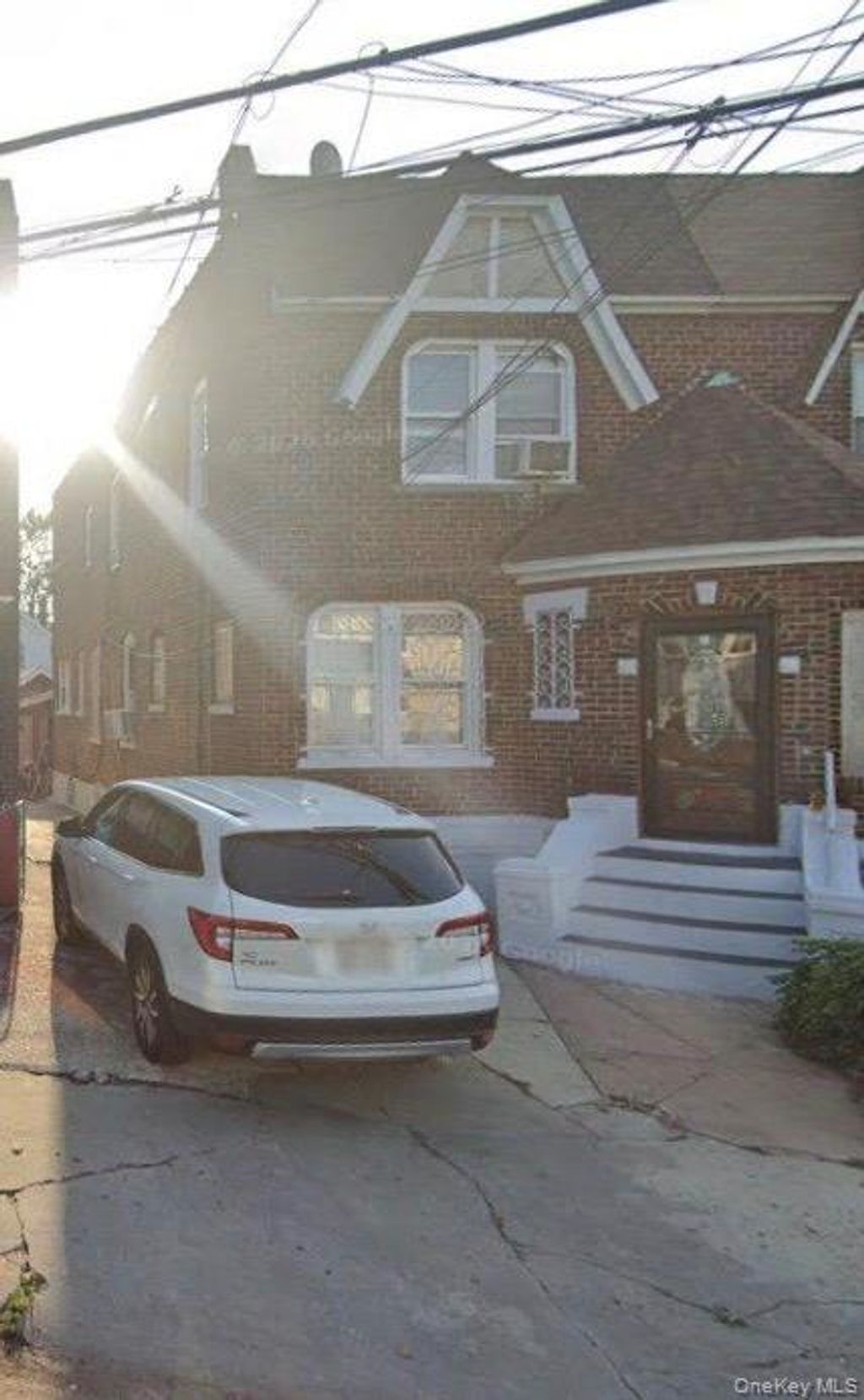 Photo of 11638 Lincoln Street, South Ozone Park, NY 11420 (MLS # 959871)