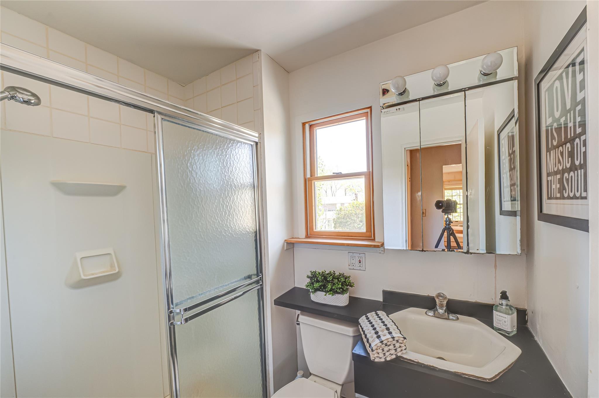 23 Algonquin Lane, Commack, New York image 12
