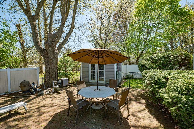23 Algonquin Lane, Commack, New York image 17