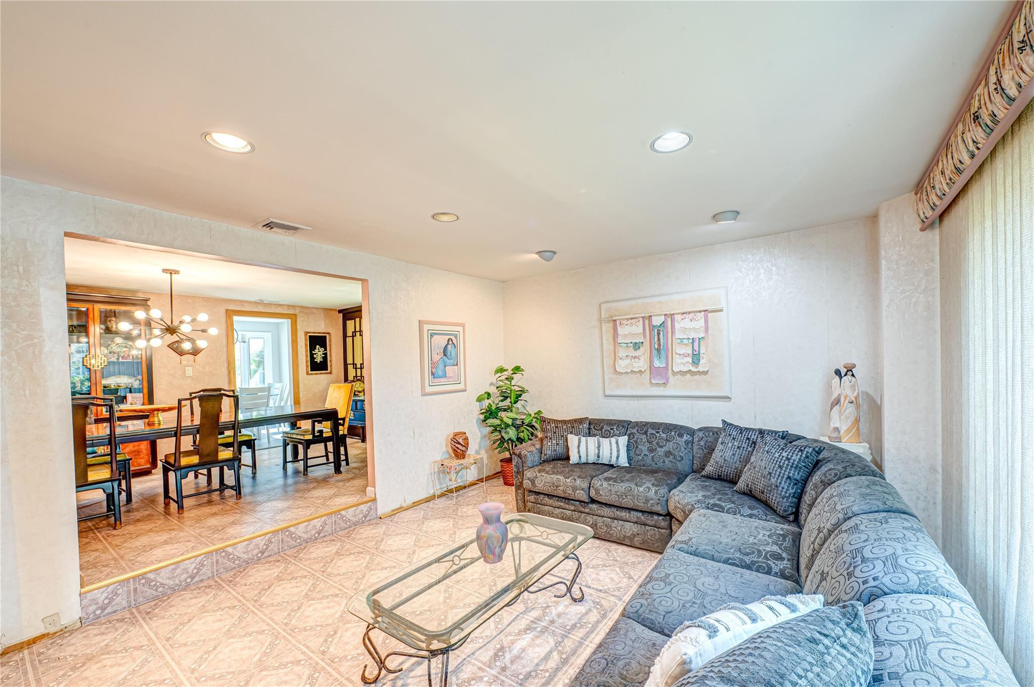 23 Algonquin Lane, Commack, New York image 5