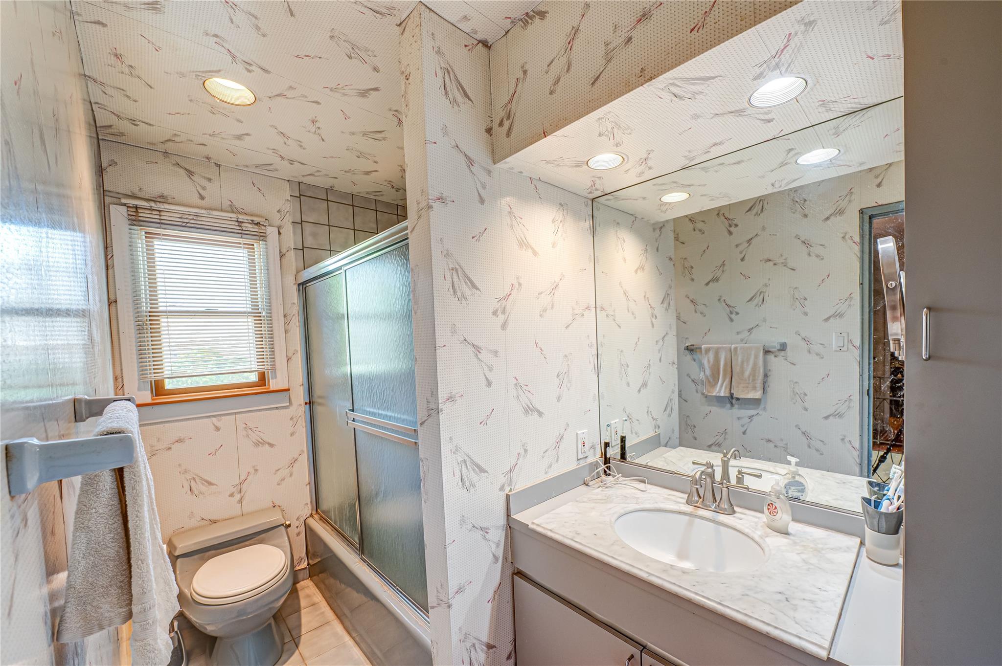 23 Algonquin Lane, Commack, New York image 14