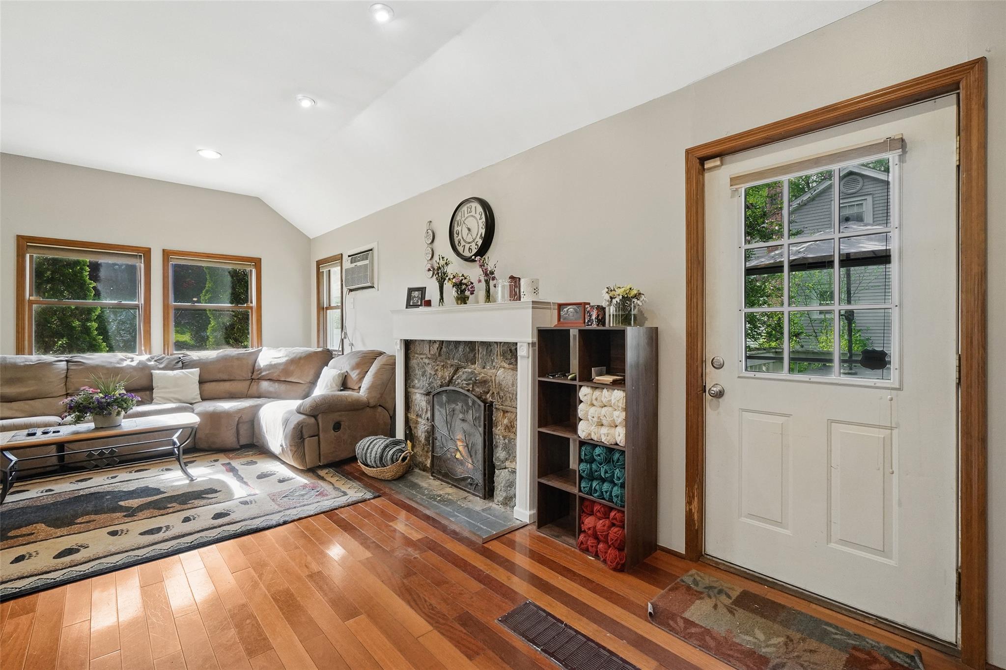 154 Longfellow Drive, Carmel, New York image 2