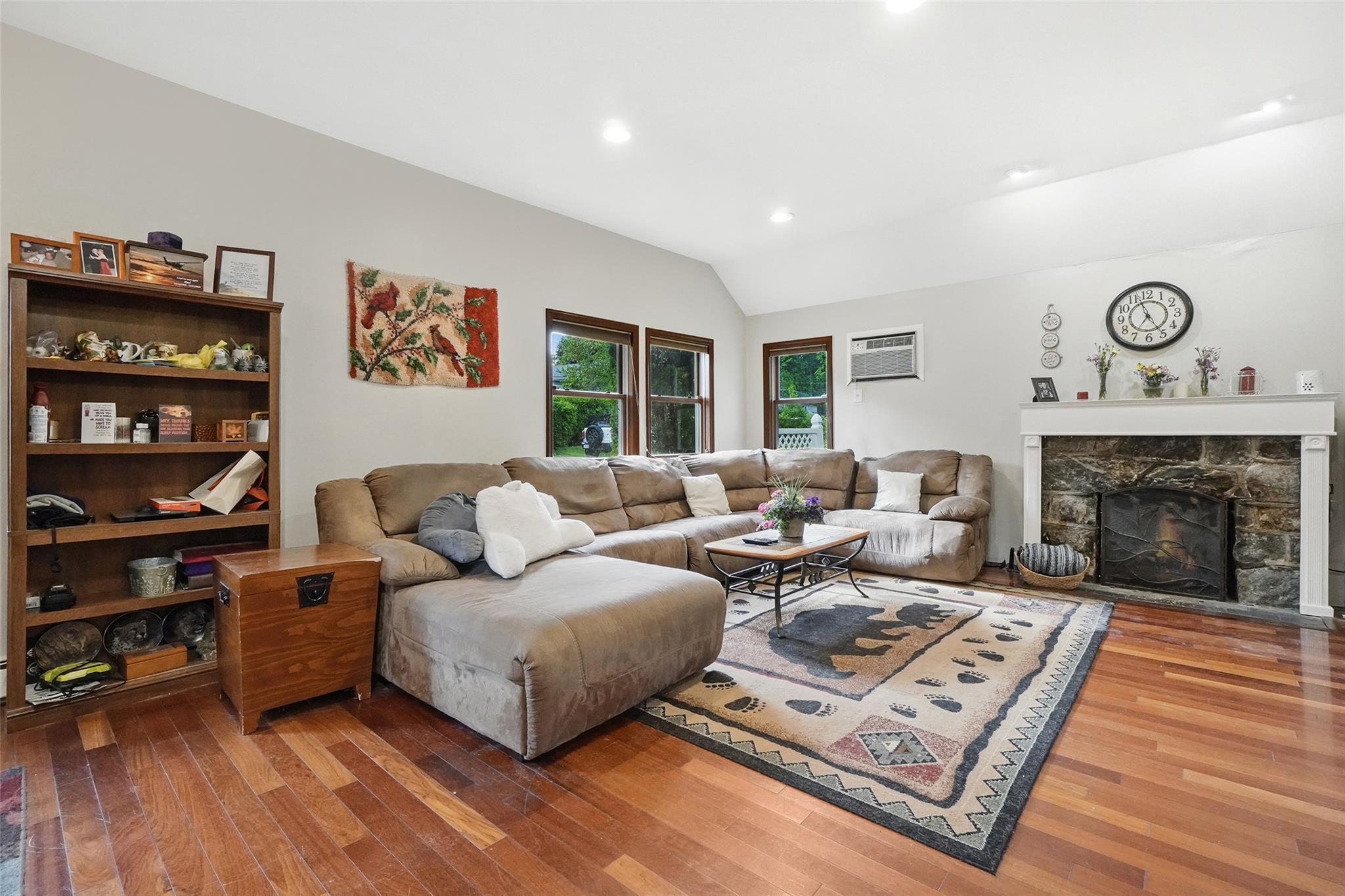 154 Longfellow Drive, Carmel, New York image 9