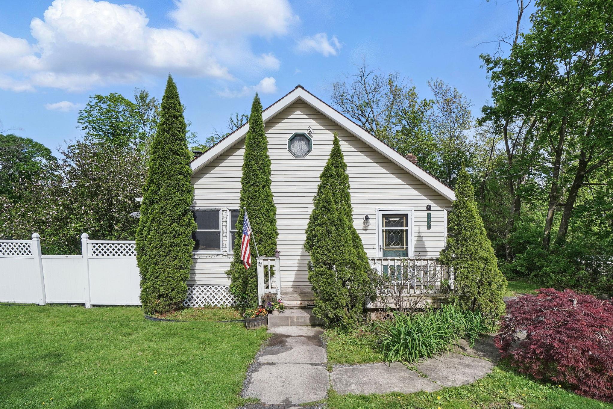 154 Longfellow Drive, Carmel, New York image 1