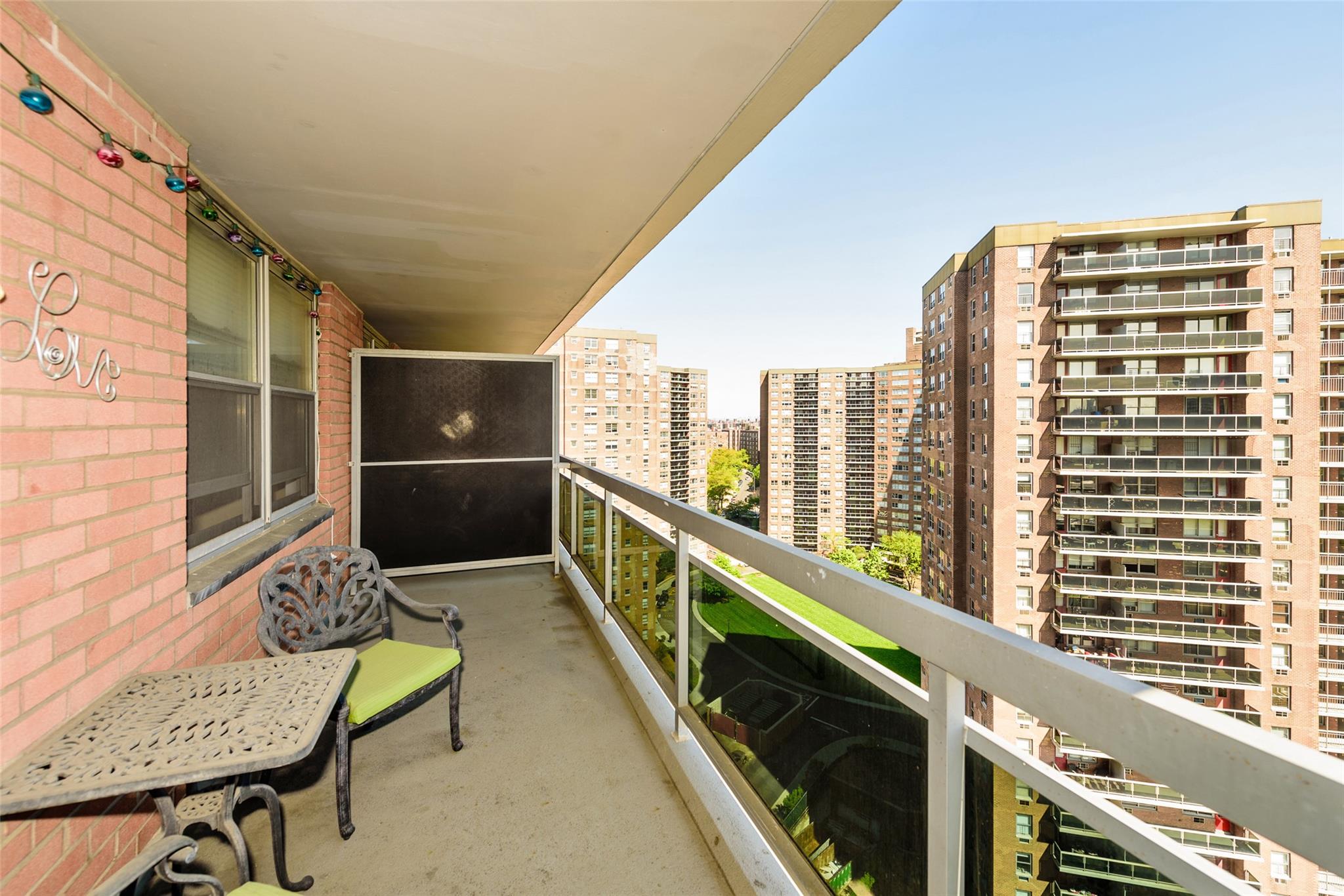 70-25 Yellowstone Boulevard #17Y, Forest Hills, New York image 5