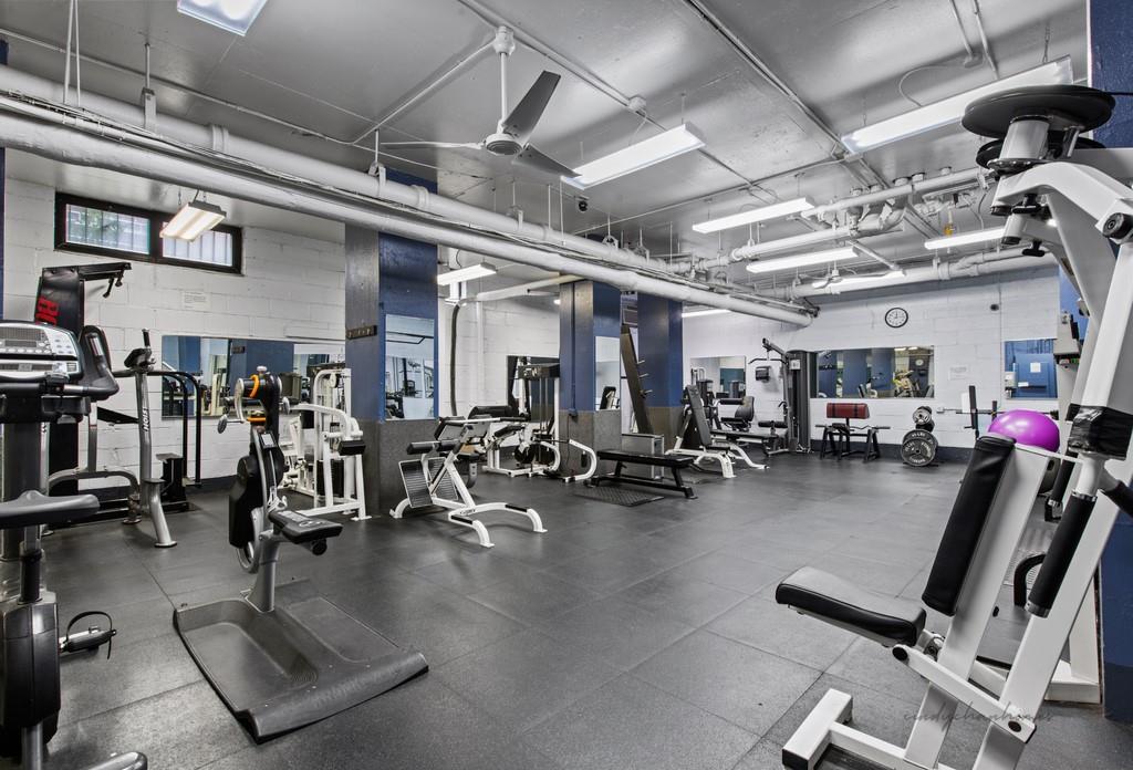 70-25 Yellowstone Boulevard #17Y, Forest Hills, New York image 9