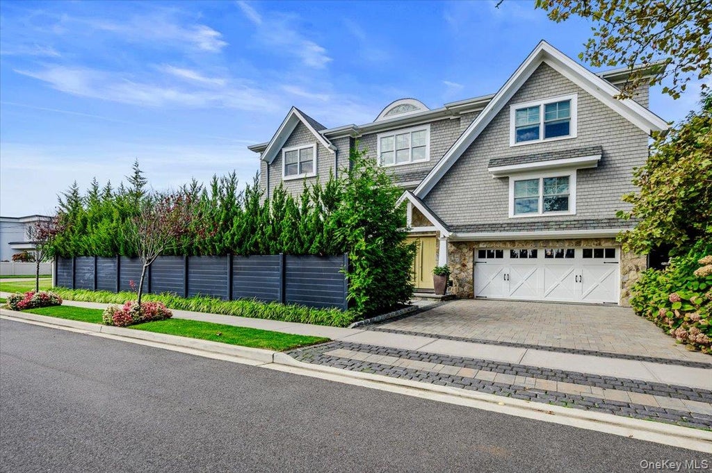 Photo of 49 Tioga Avenue, Atlantic Beach, NY 11509 (MLS # 1064068)