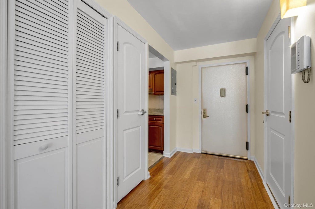 Photo of 6434 Grand Central Parkway #3G, Forest Hills, NY 11375 (MLS # 1048069)