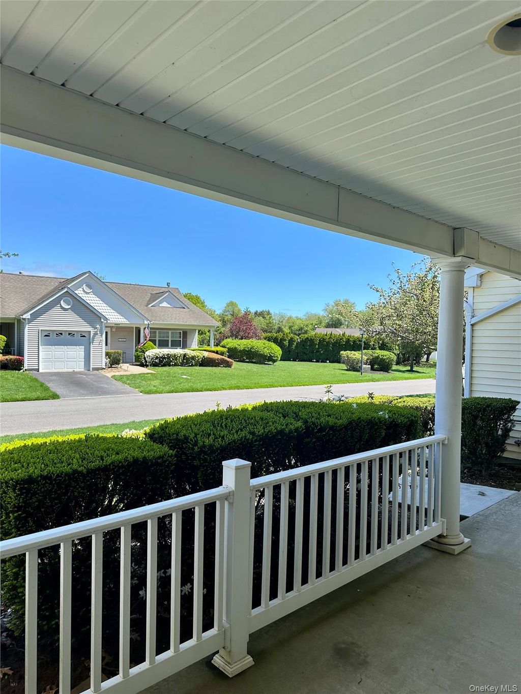 Photo of 1403 Pebble Beach Path, Riverhead, NY 11901 (MLS # 969799)