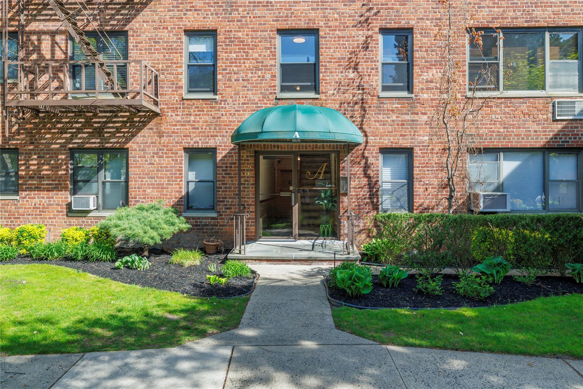 320 Atlantic Avenue #A12, East Rockaway, New York image 4