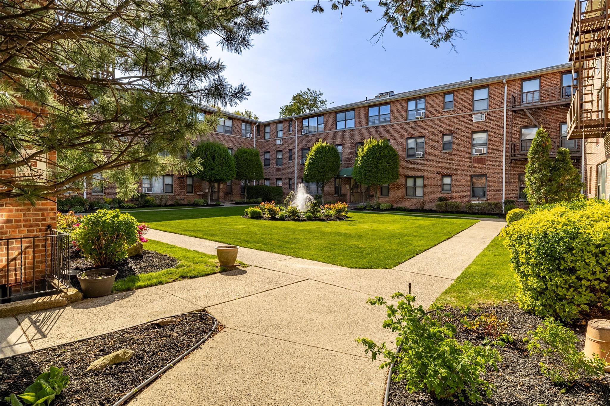 320 Atlantic Avenue #A12, East Rockaway, New York image 3