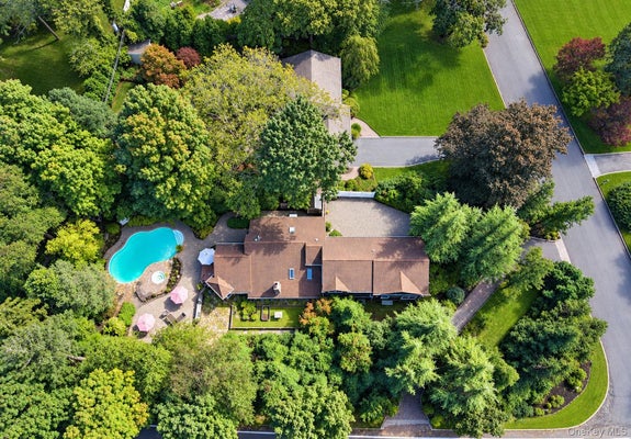 100 EDGEWOOD AVE, SMITHTOWN, NY 11787 - Image bd9aaebe16392fe4857ddc4becd0cd9a/983514452