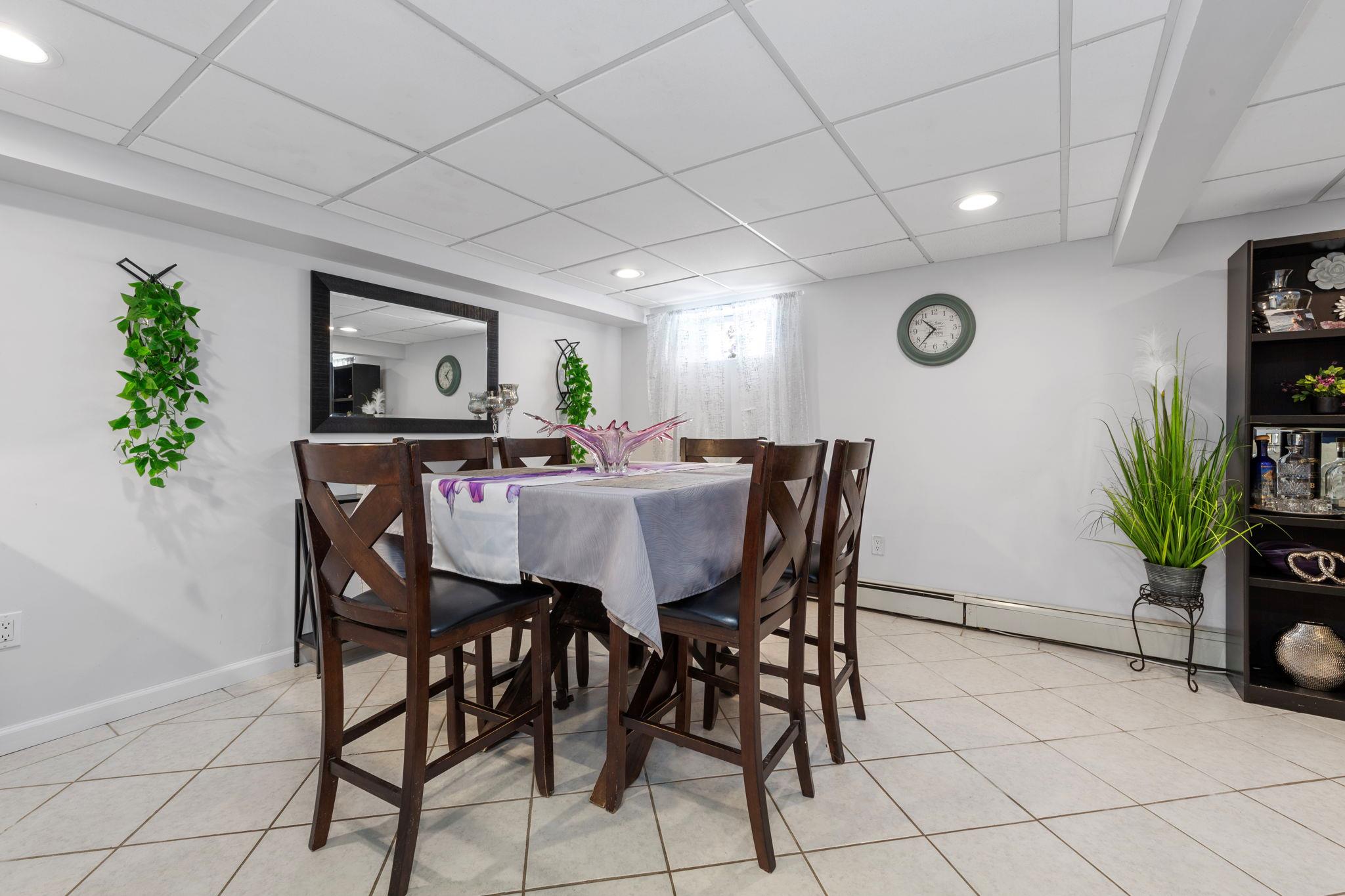 3585 Centerview Avenue, Wantagh, New York image 23