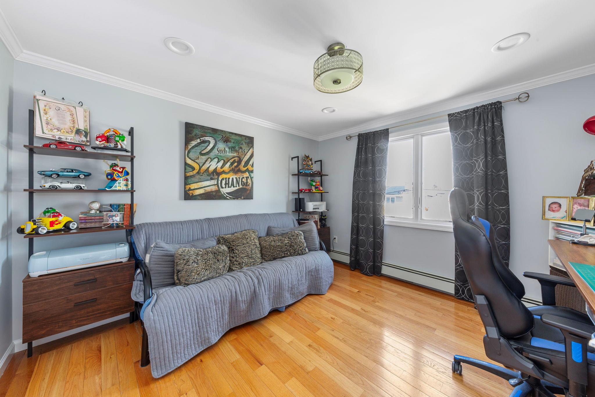 3585 Centerview Avenue, Wantagh, New York image 19