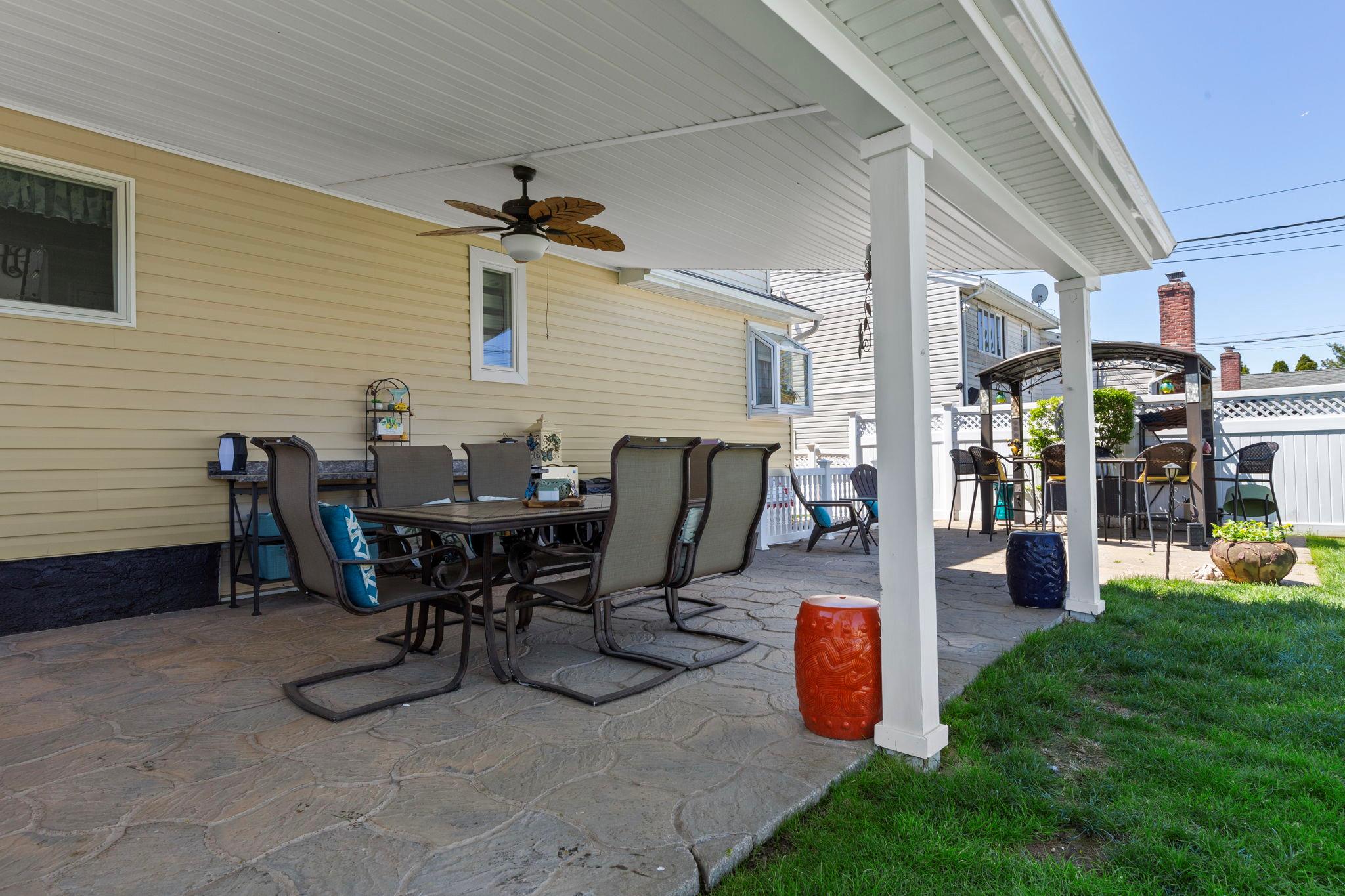 3585 Centerview Avenue, Wantagh, New York image 28